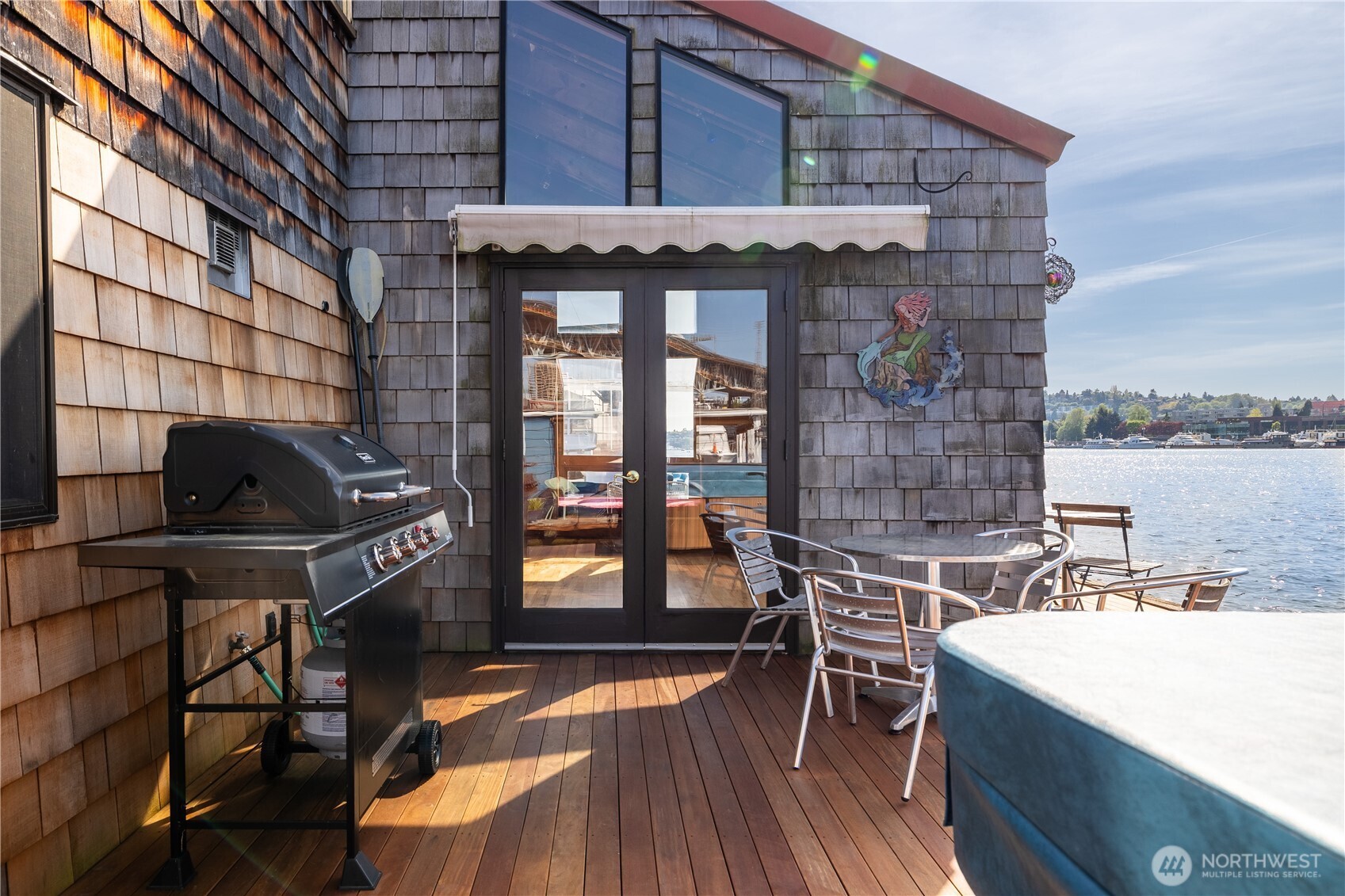 3123 Fairview Avenue E Unit: 2