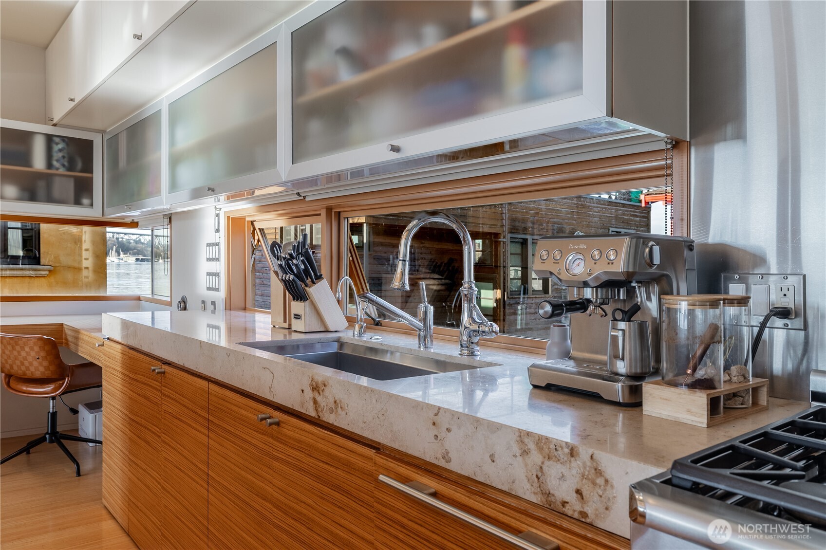 2369 Fairview Avenue E Unit: 6