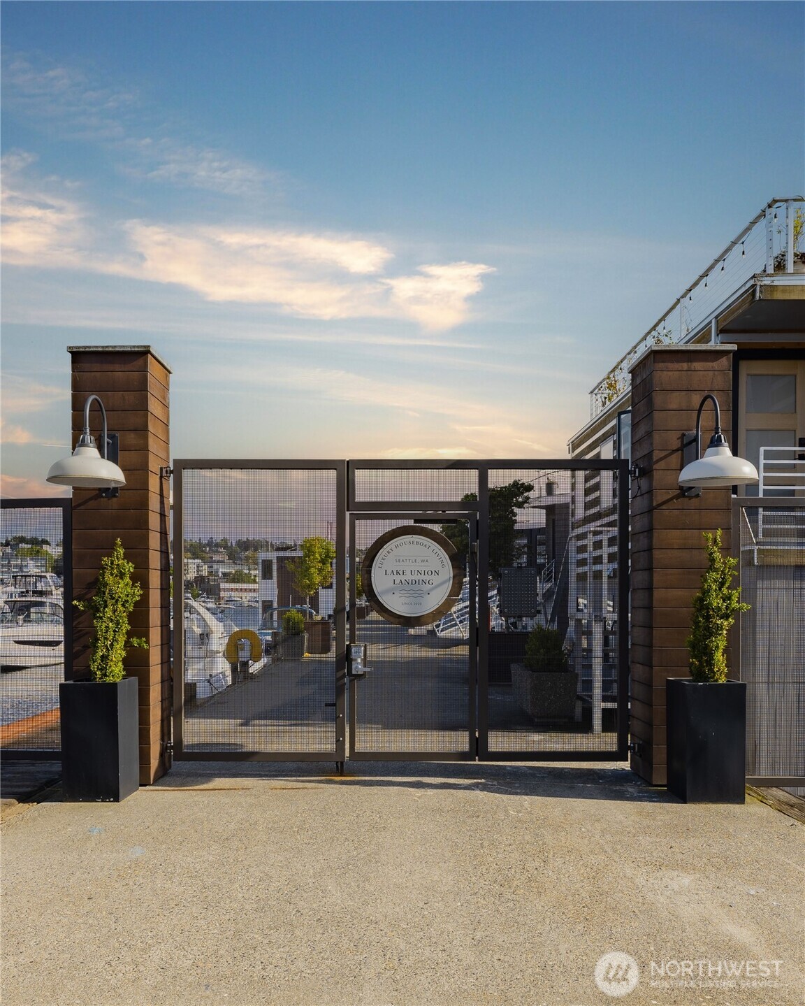 2309 N Northlake Way Unit: 3A