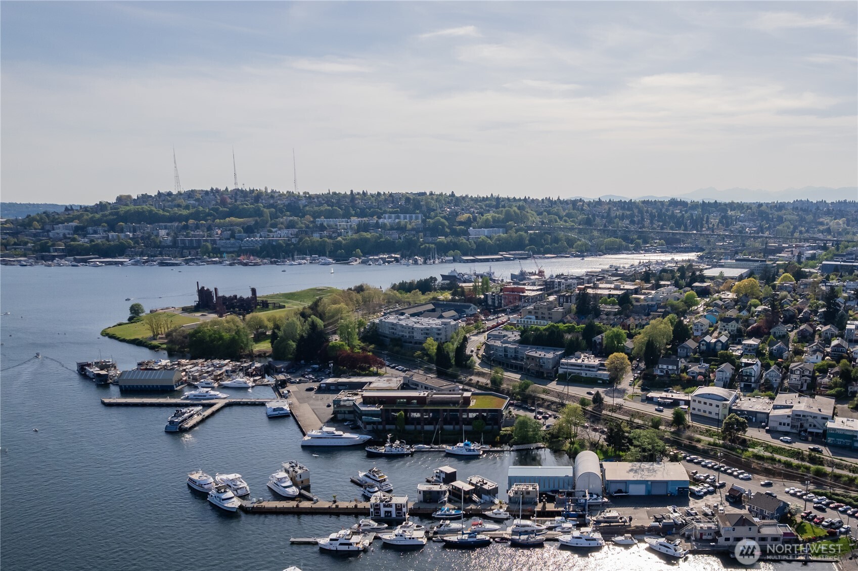 2309 N Northlake Way Unit: 3A