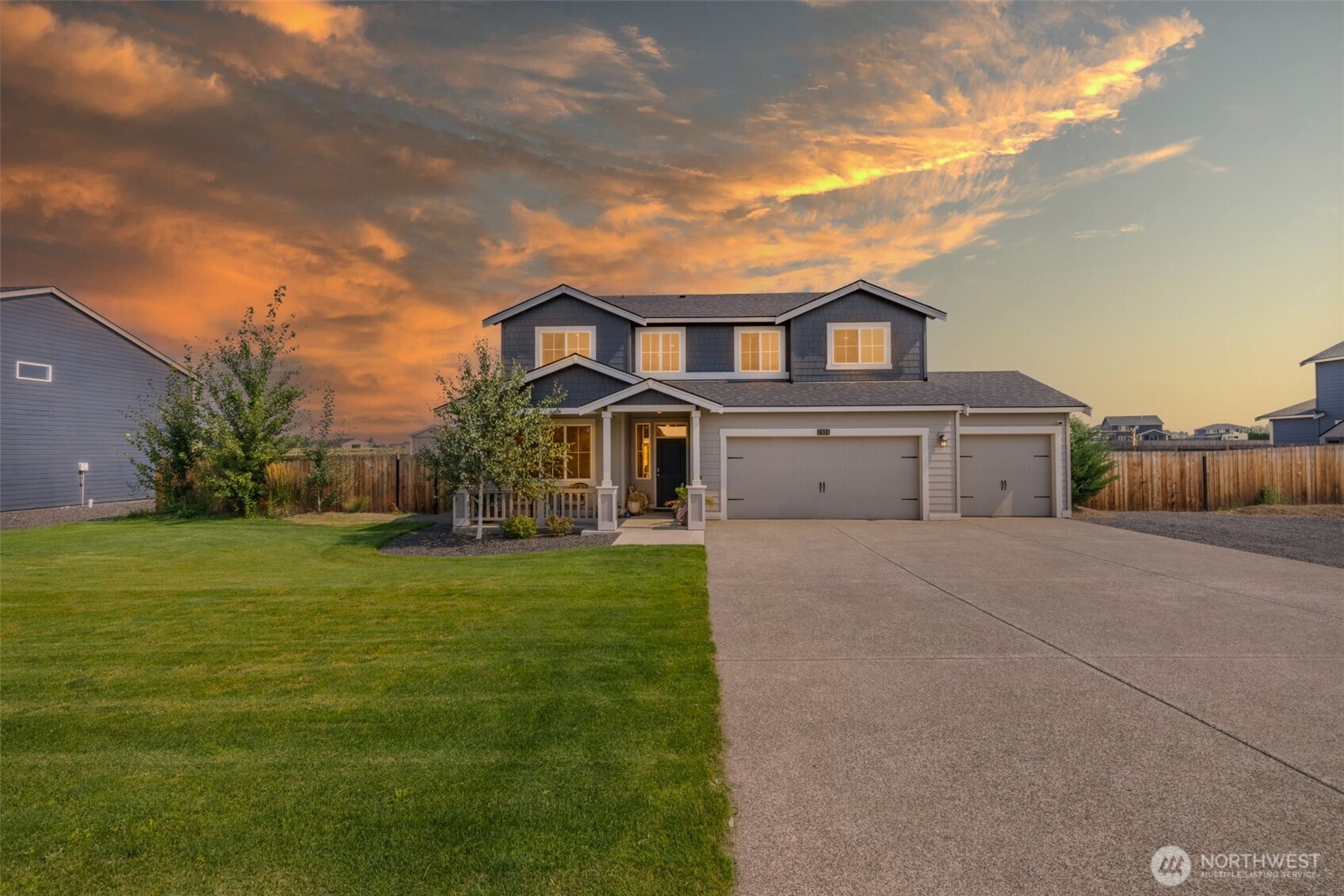 2824 Dapple Gray Way