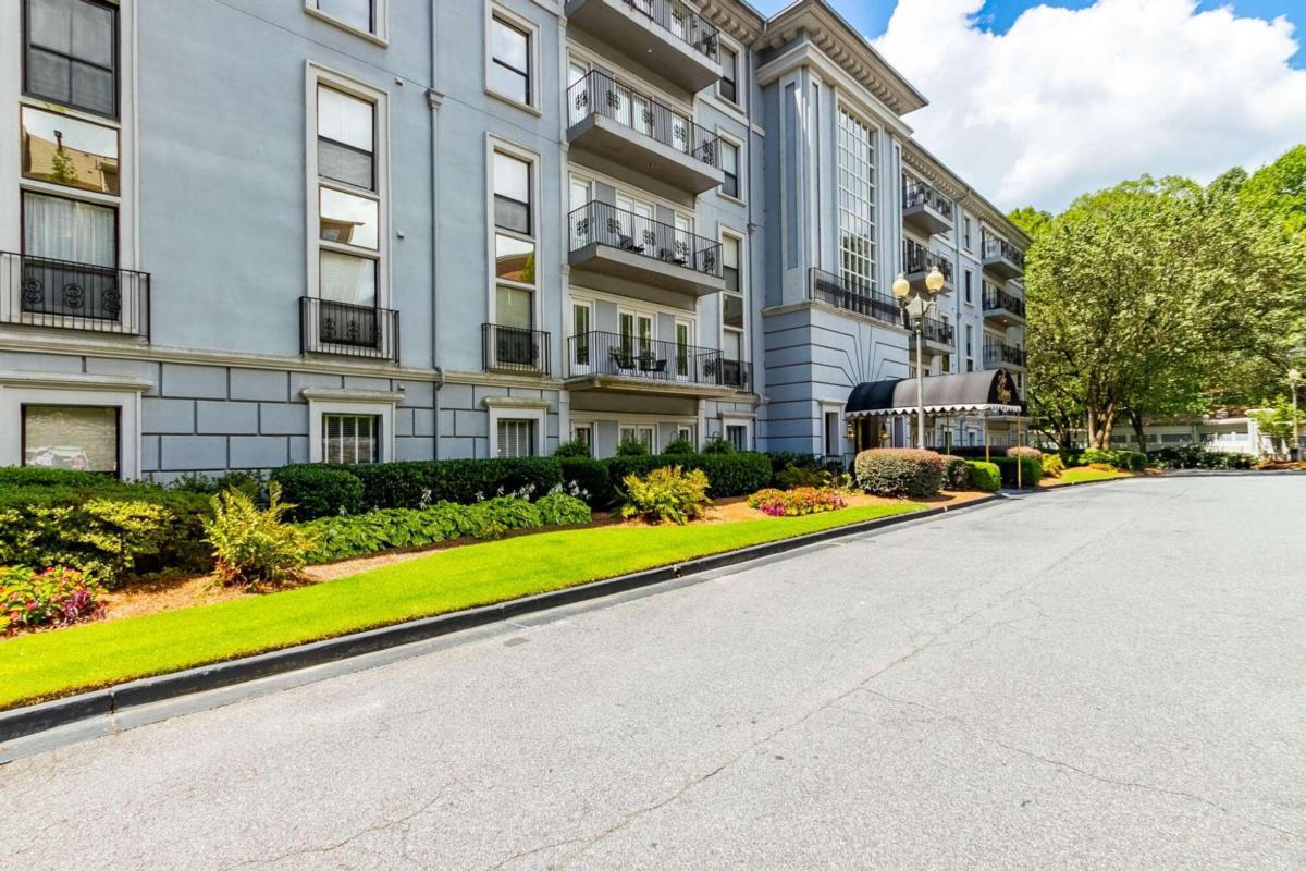 3203 Lenox Road NE # 8