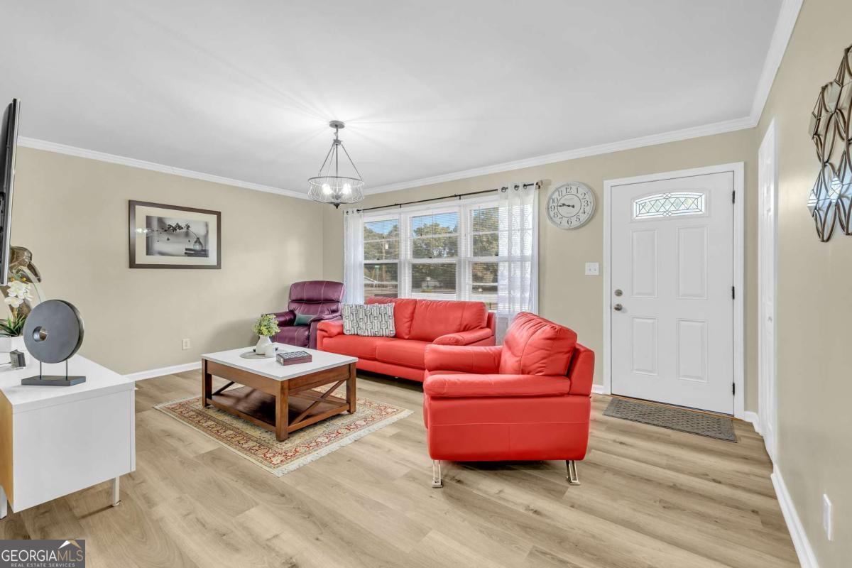 288 Valerie Circle