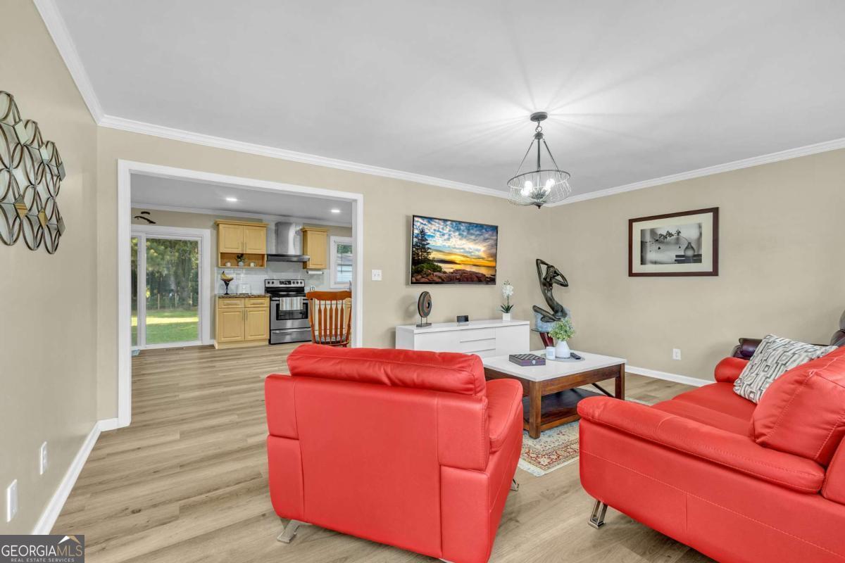 288 Valerie Circle