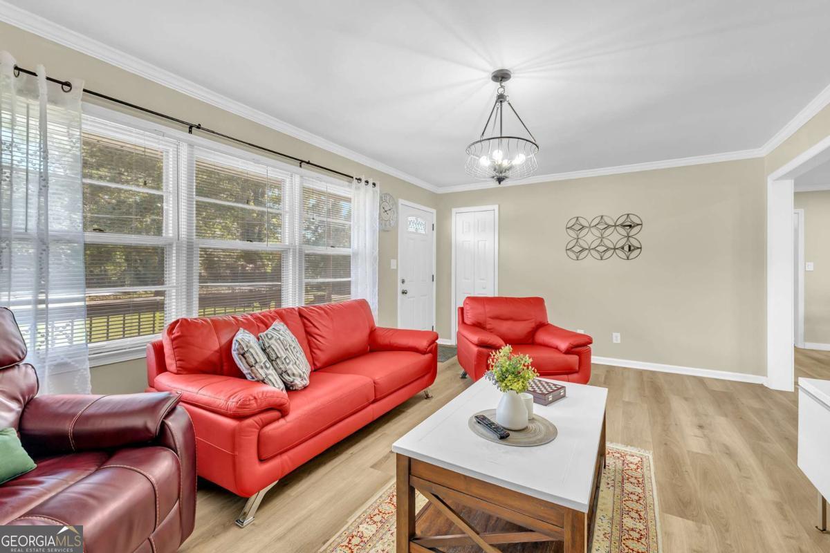 288 Valerie Circle