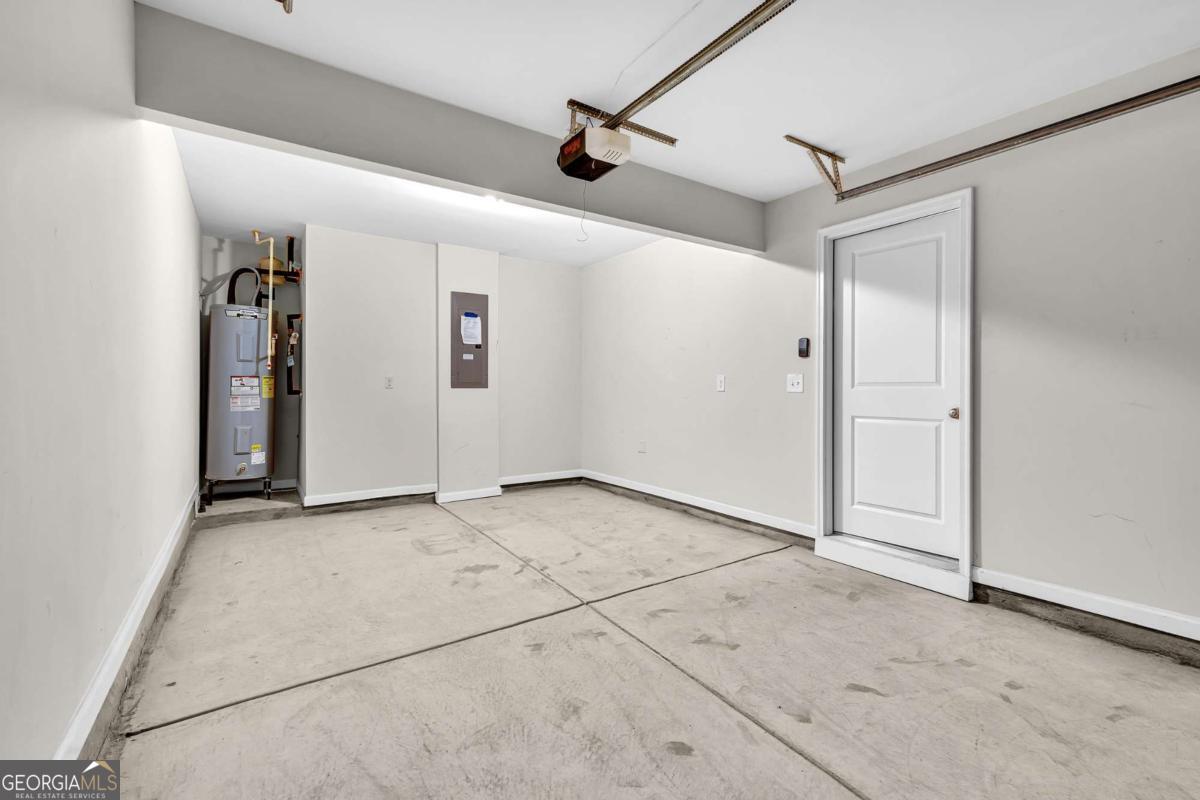 893 Society Circle SW
