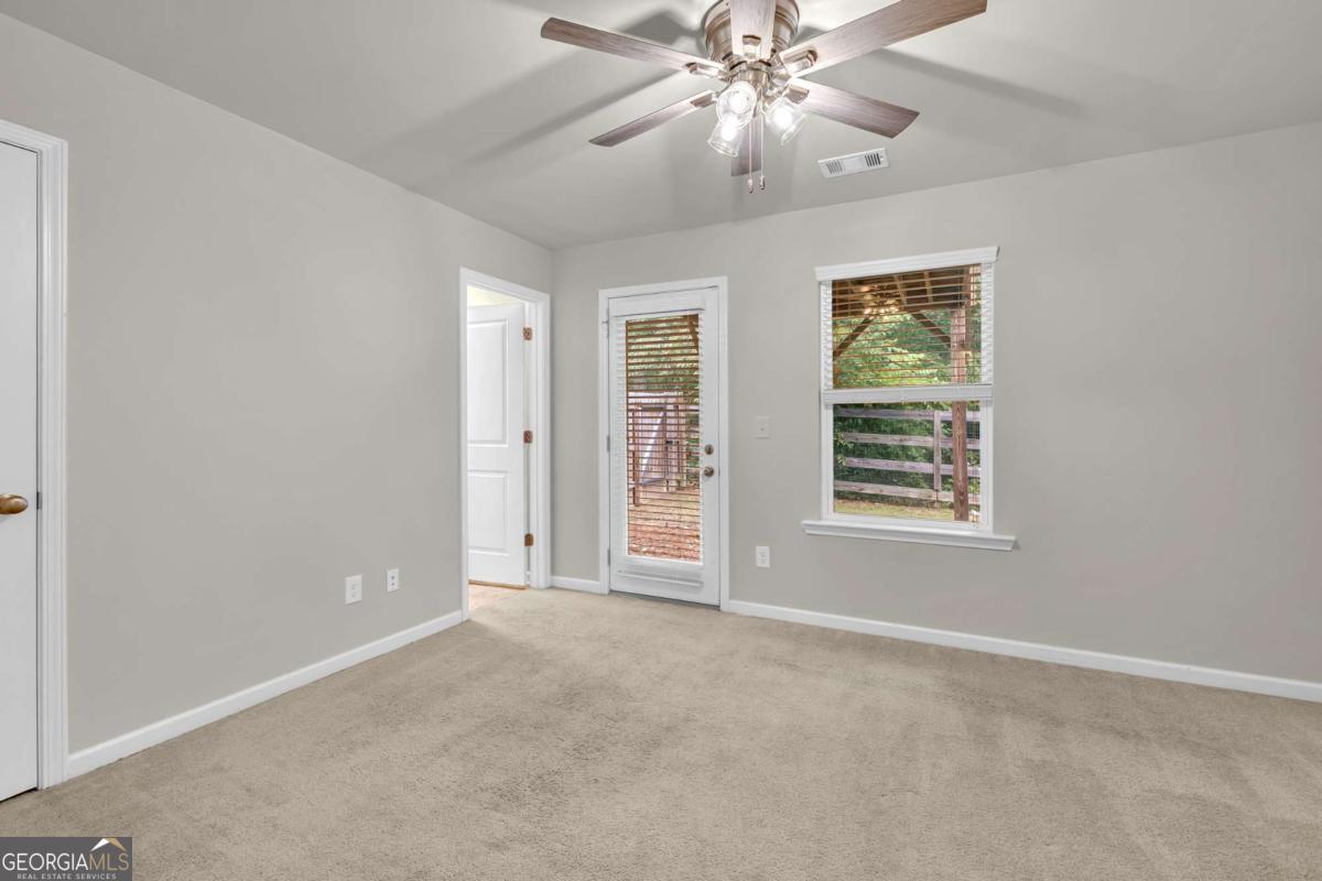 893 Society Circle SW