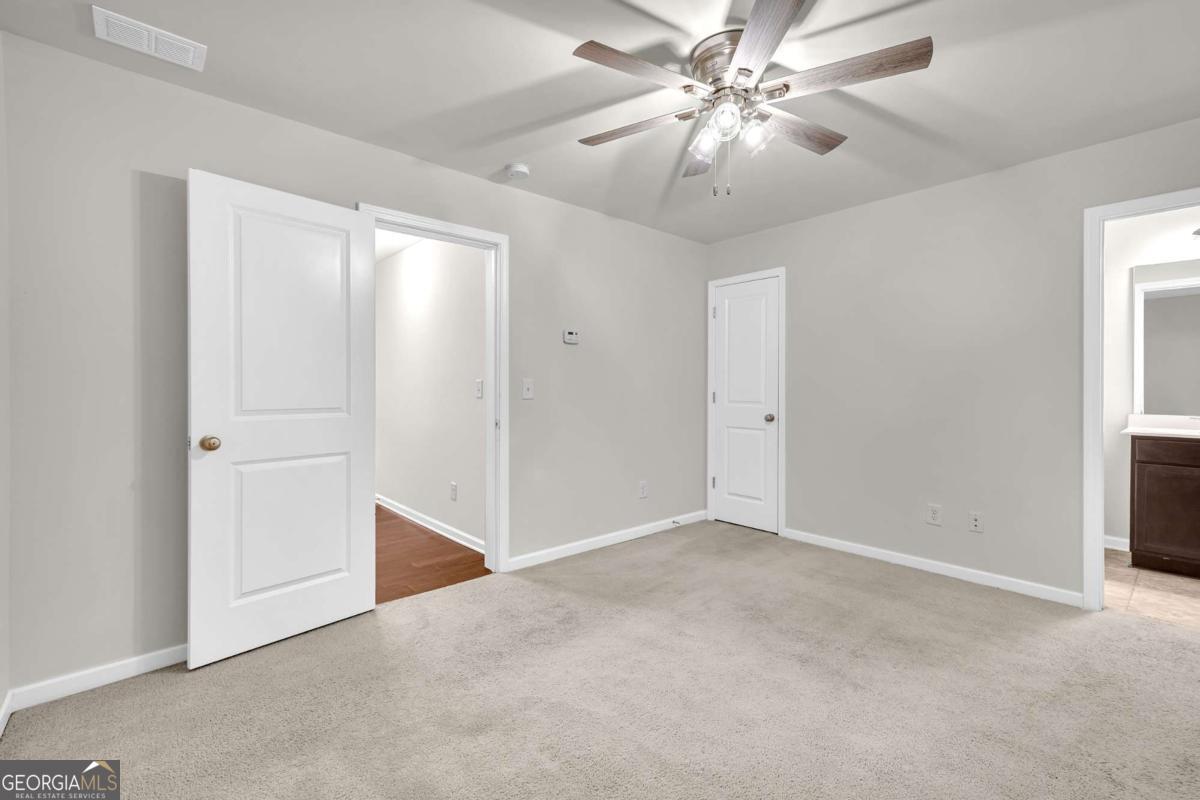893 Society Circle SW