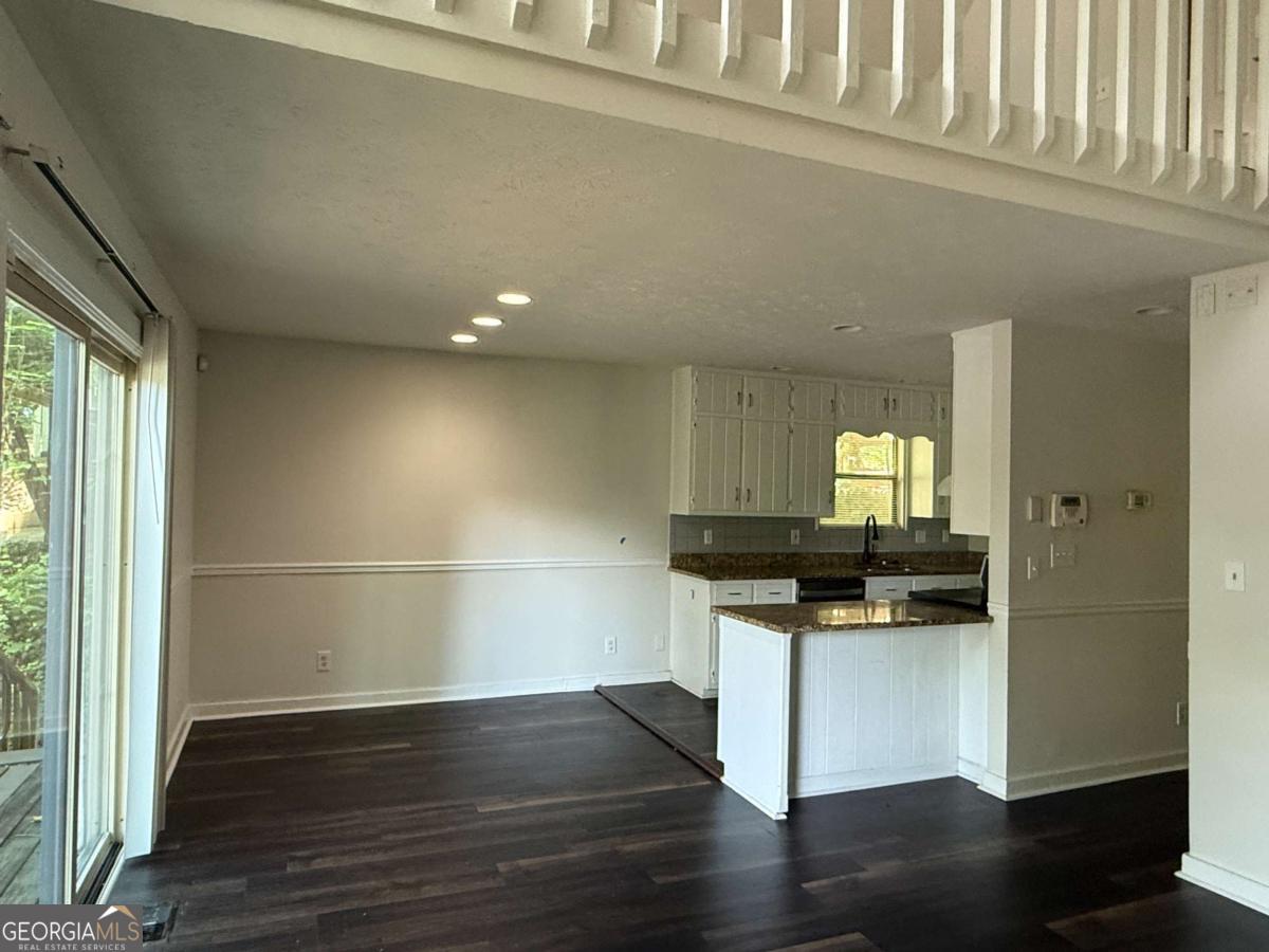 8439 Lake Drive