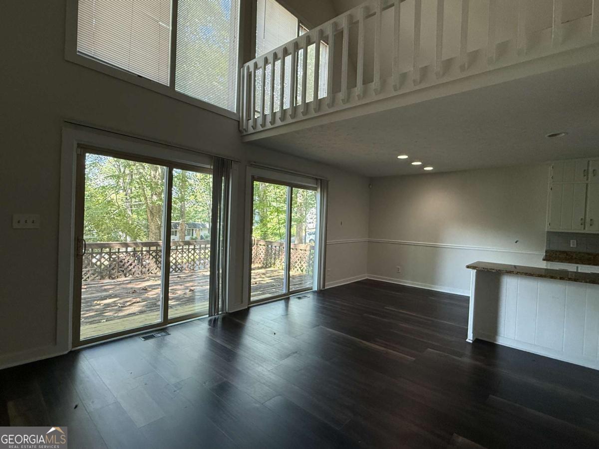 8439 Lake Drive