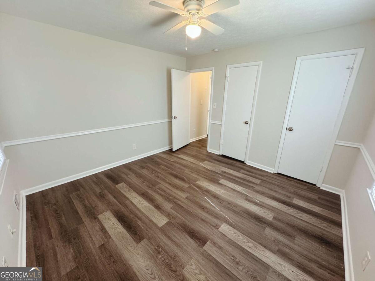 1016 Waterside Drive SE