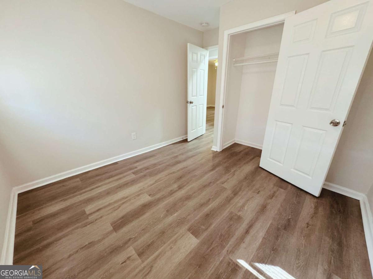 2933 Port Royal Lane