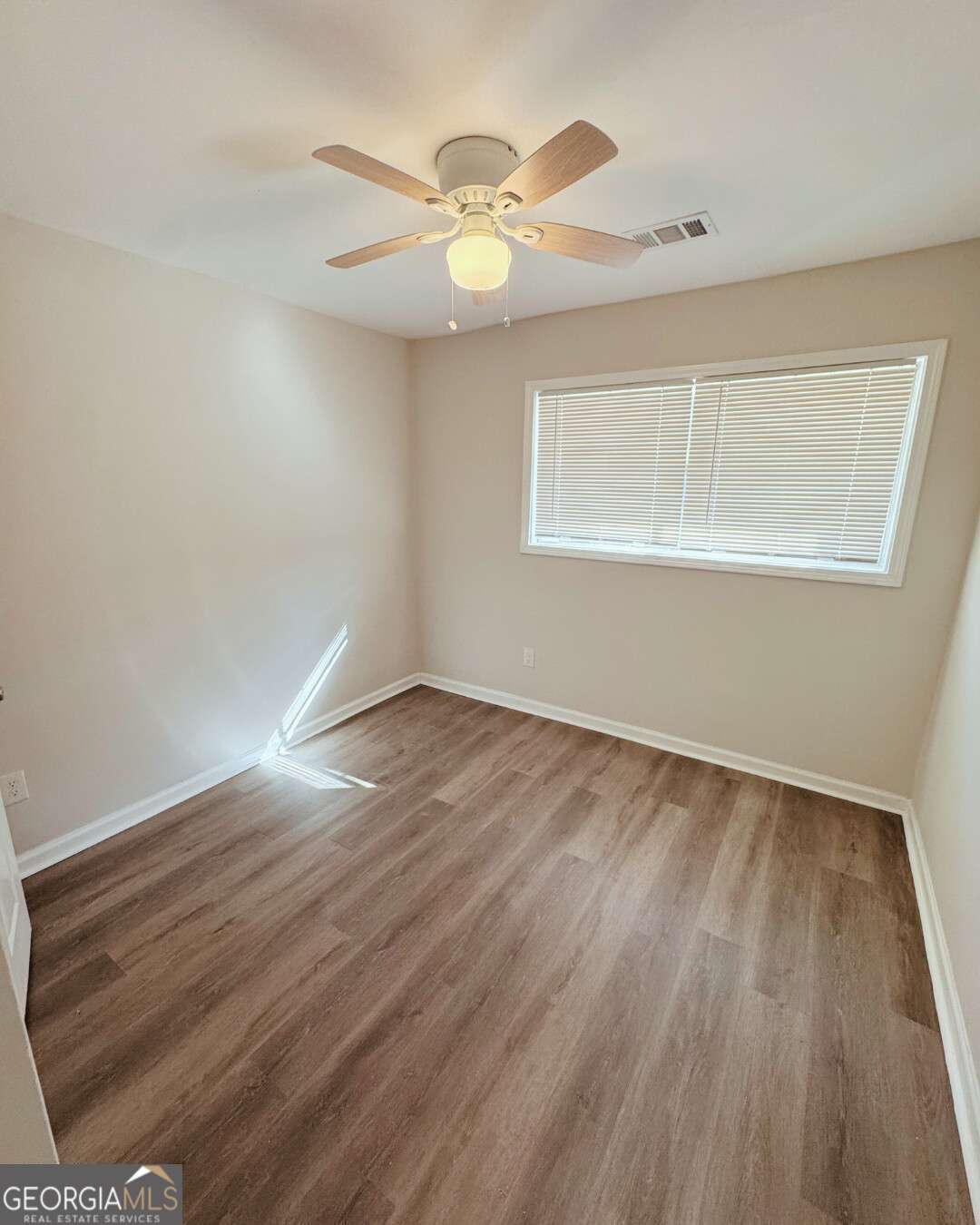 2933 Port Royal Lane