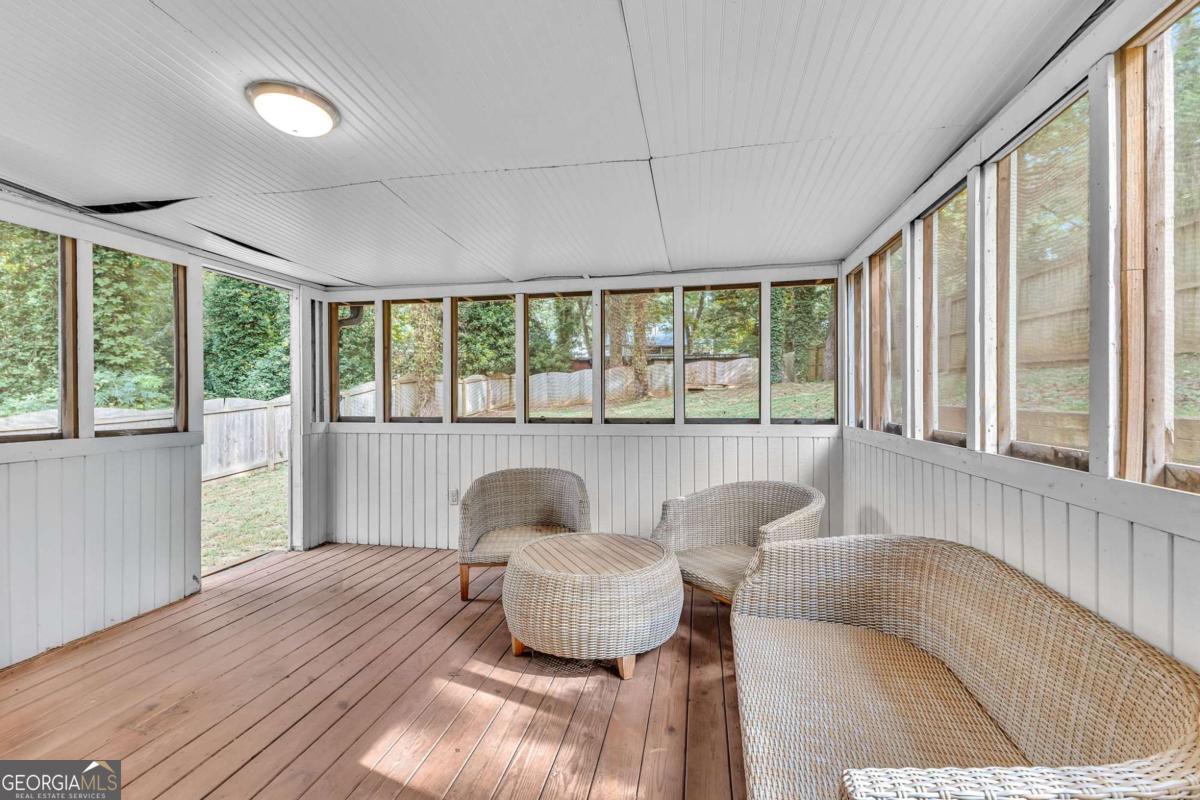 1059 Osborne Street SW