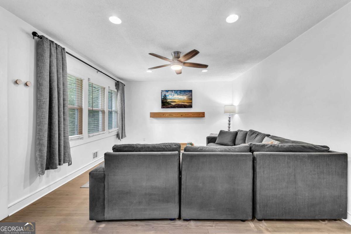 1059 Osborne Street SW