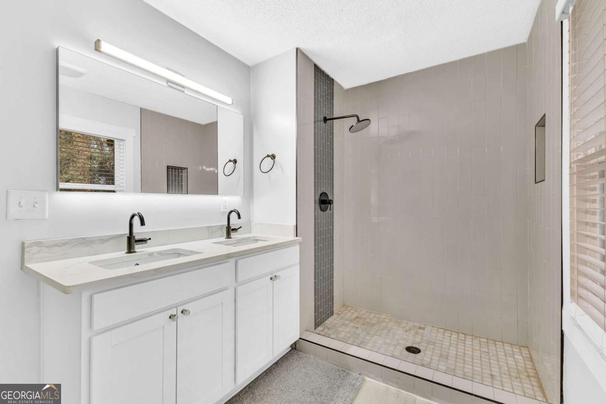 1059 Osborne Street SW