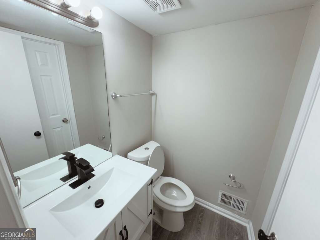 2525 Terrace Trail
