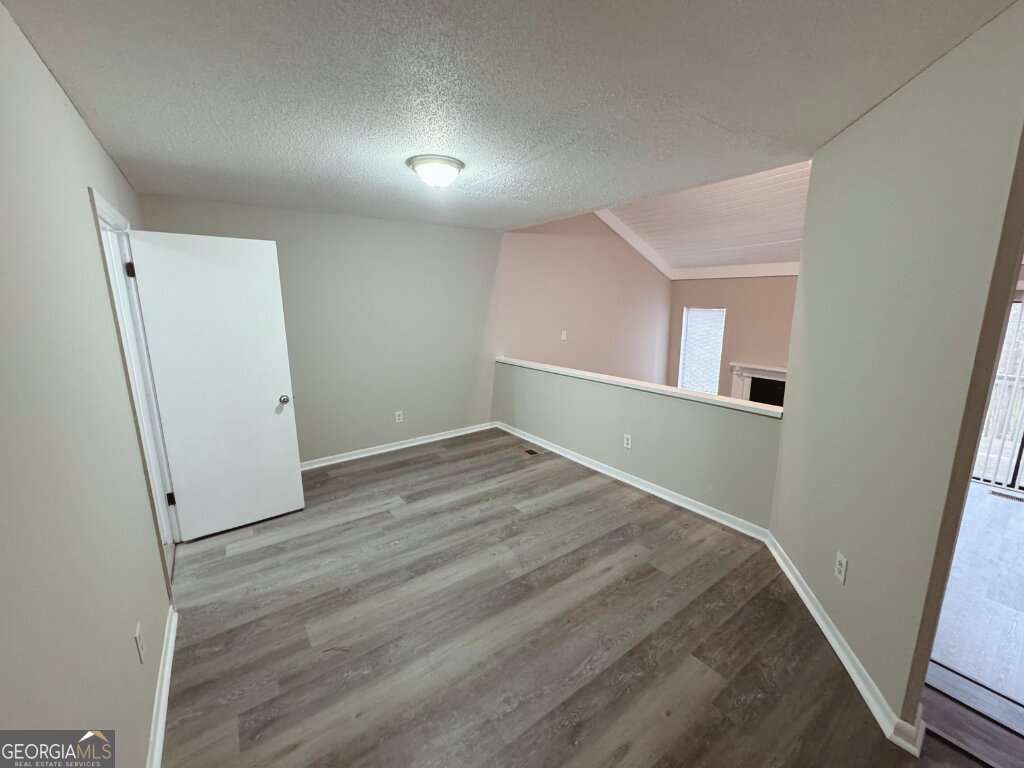 2525 Terrace Trail