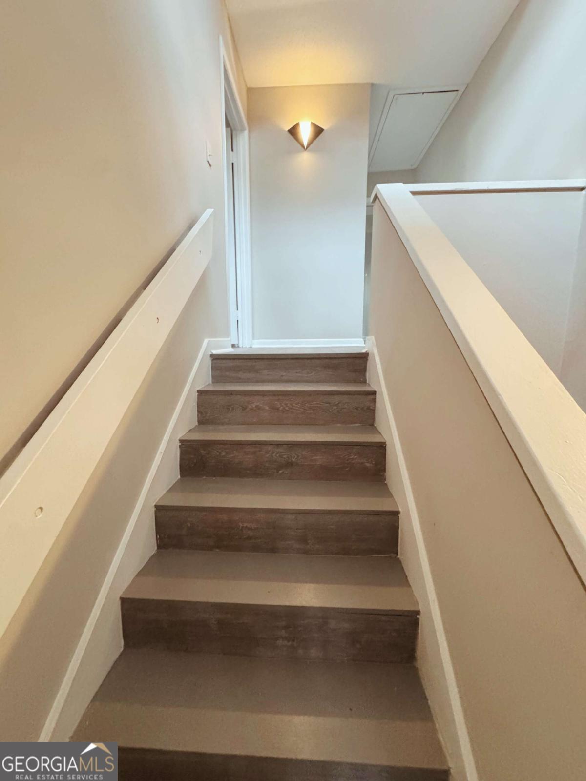2525 Terrace Trail