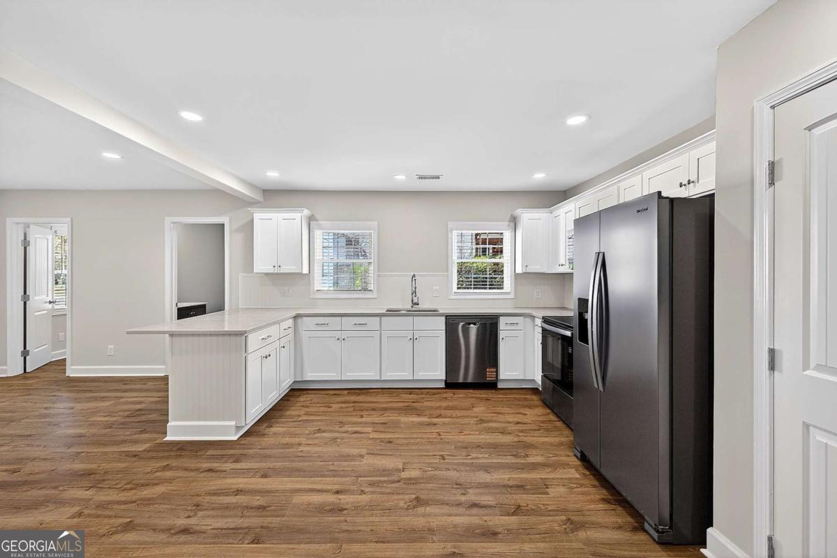 955 Columbia Drive