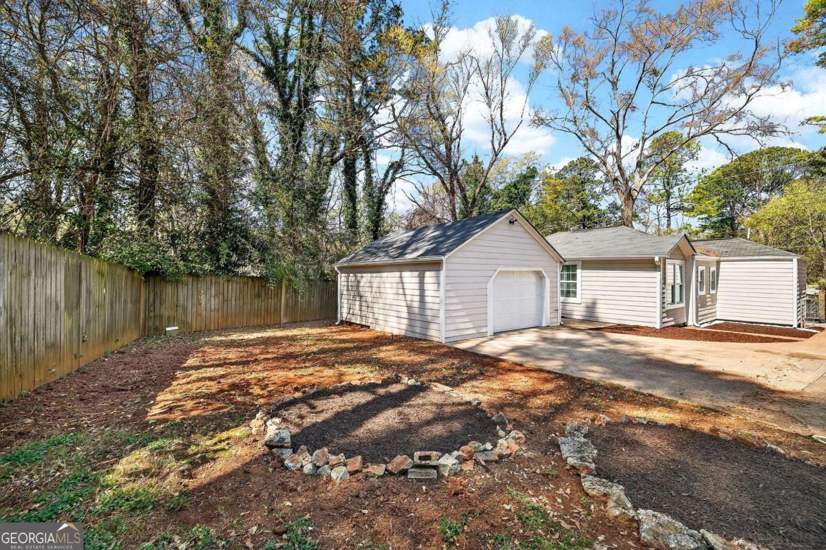 955 Columbia Drive