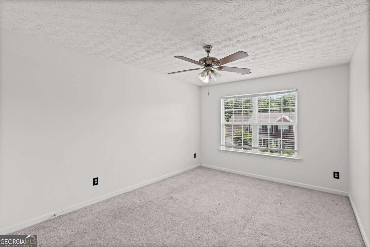 3865 Crescent Walk Lane