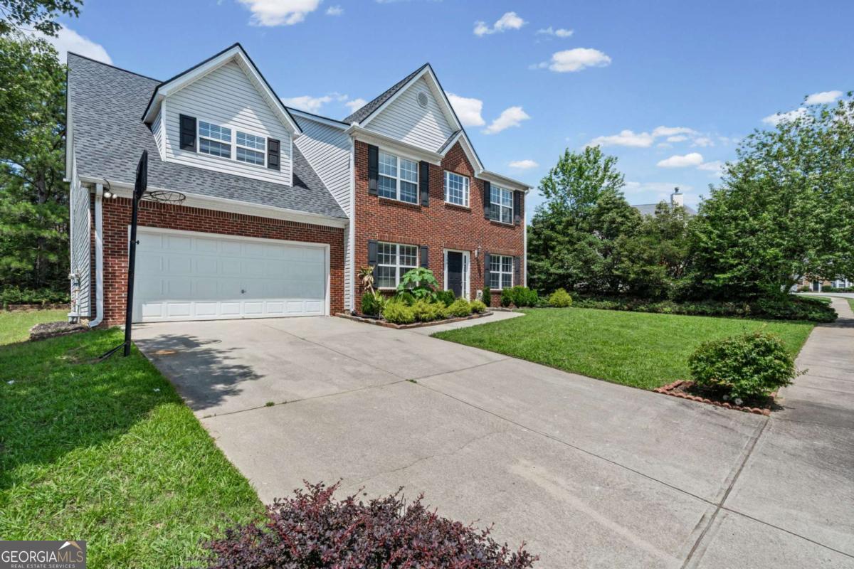 3865 Crescent Walk Lane
