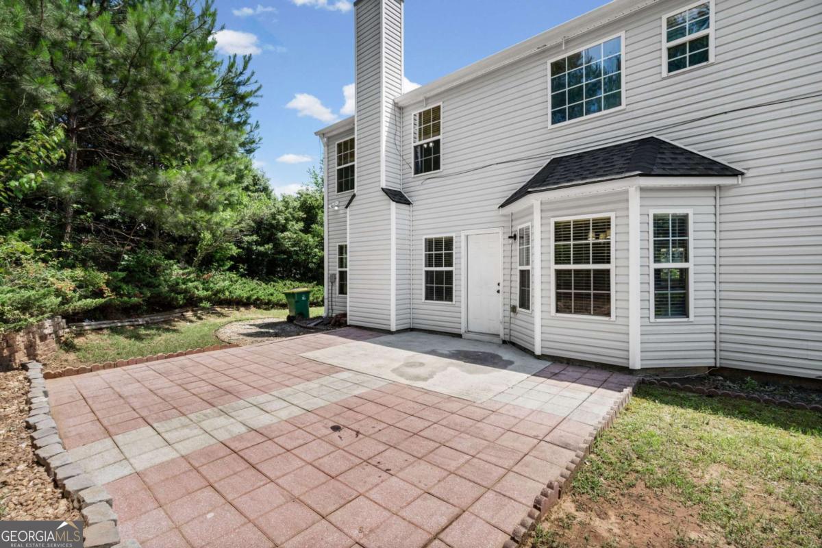 3865 Crescent Walk Lane