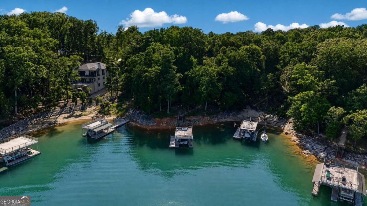 7595 Breeze Bay Road