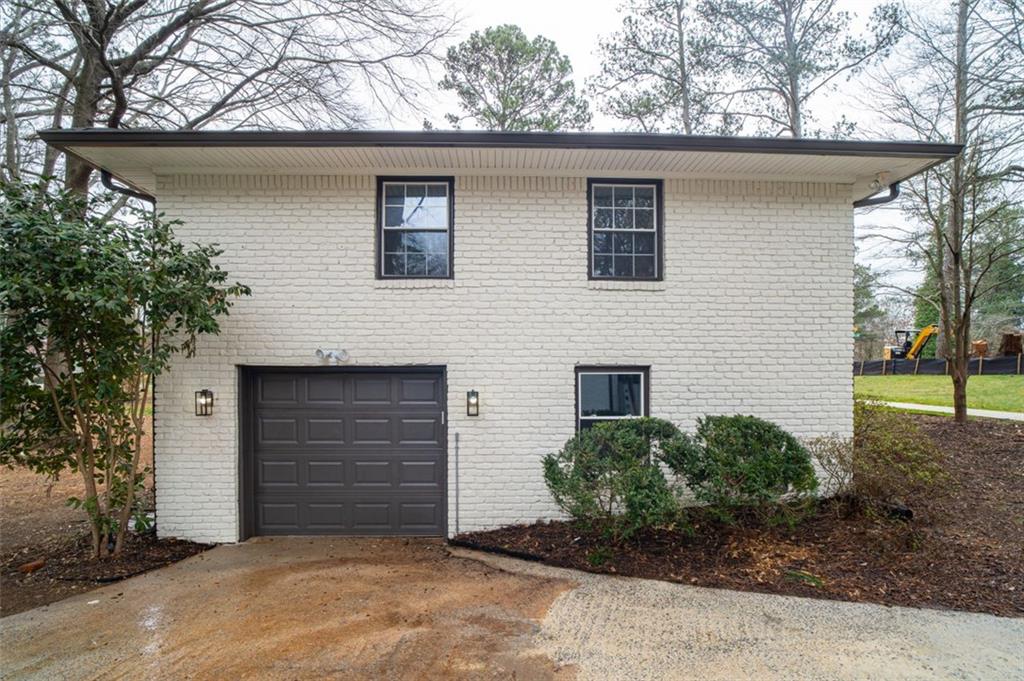 262 CHURCH Road SW