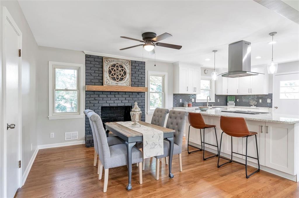 262 CHURCH Road SW