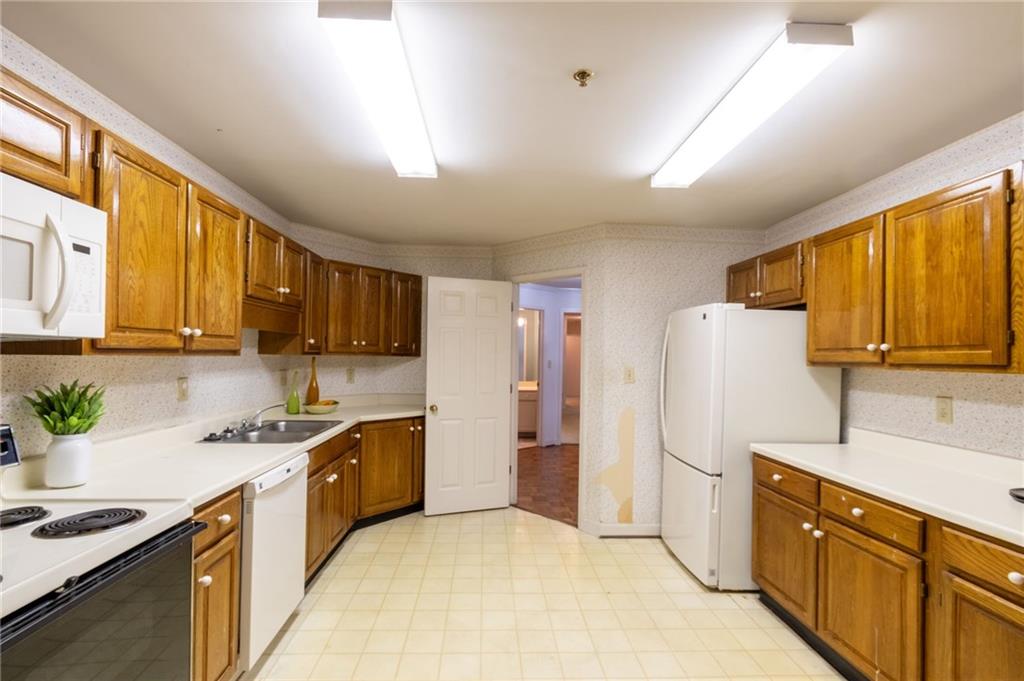 3203 Lenox Road NE Unit 8