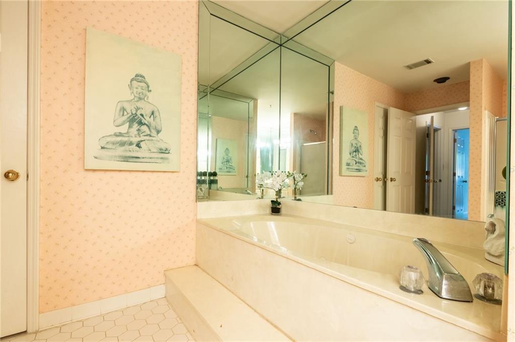 3203 Lenox Road NE Unit 8