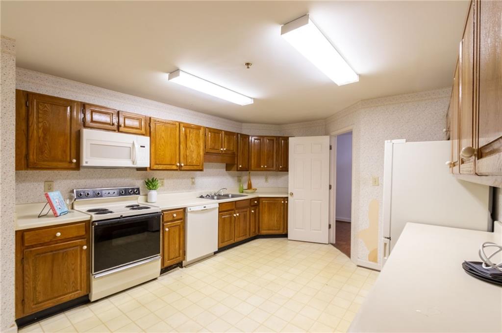 3203 Lenox Road NE Unit 8