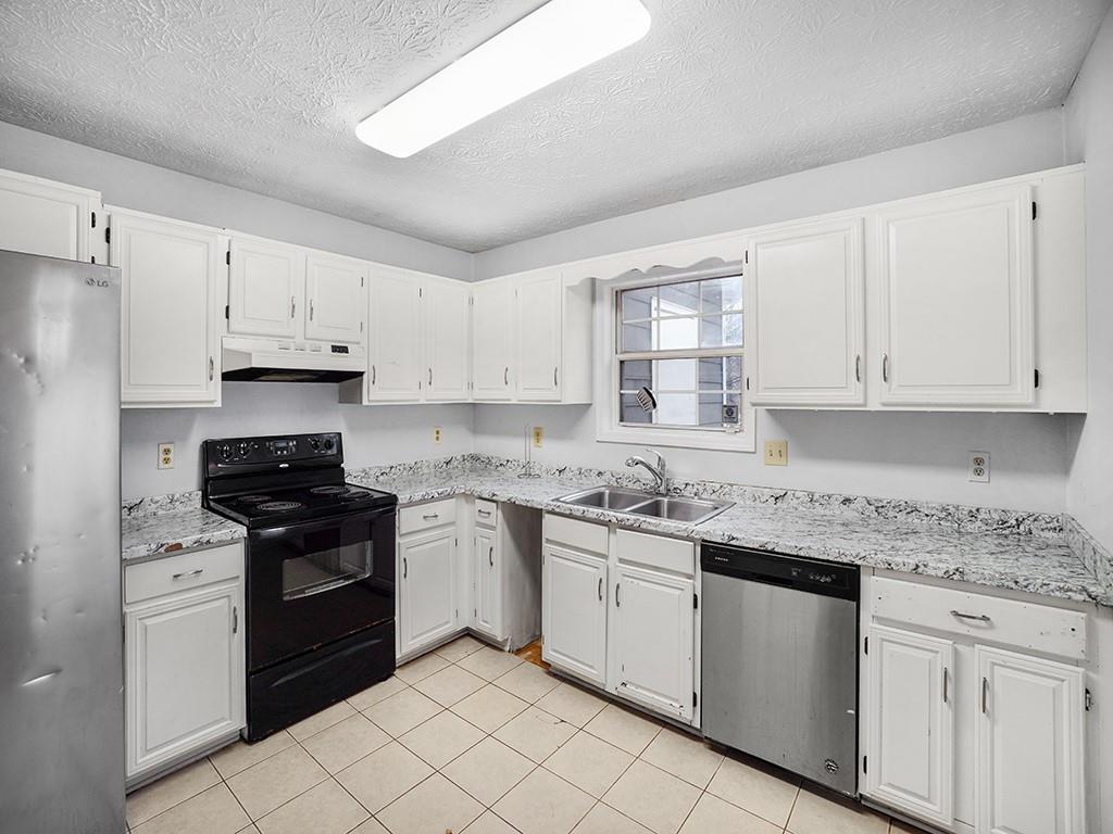 4435 Coopers Creek Drive SE