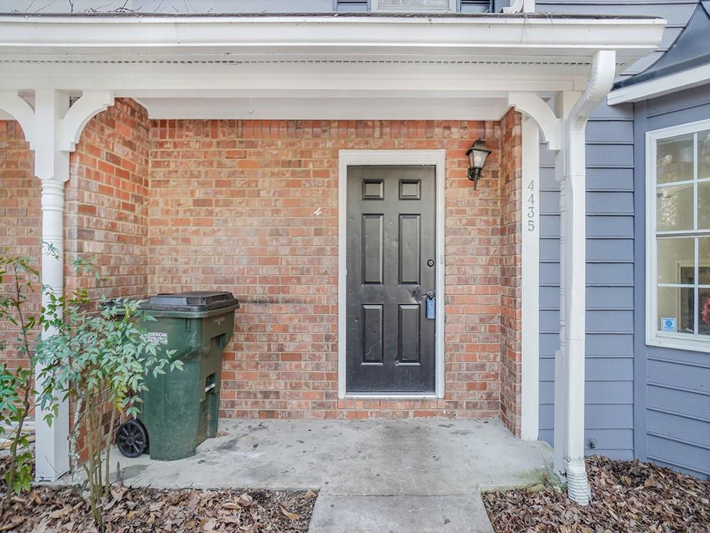 4435 Coopers Creek Drive SE