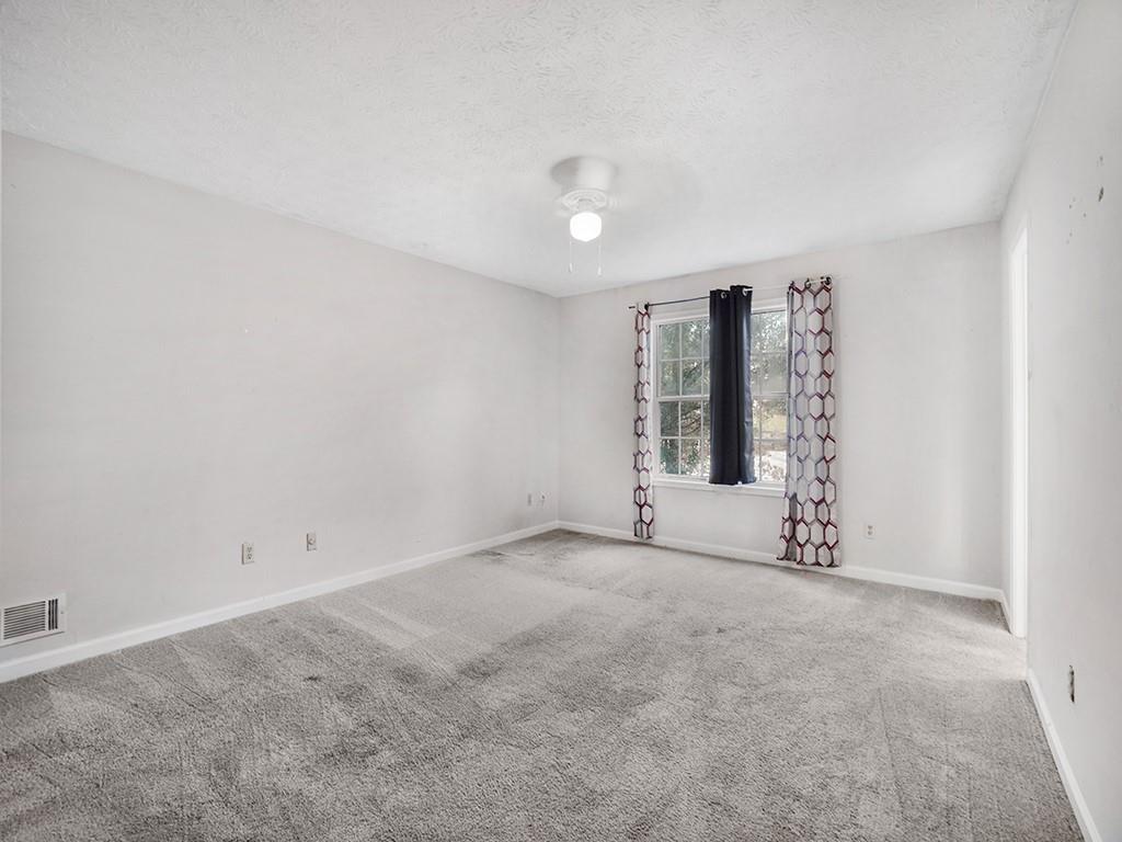 4435 Coopers Creek Drive SE