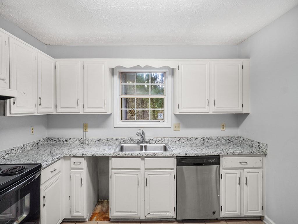 4435 Coopers Creek Drive SE