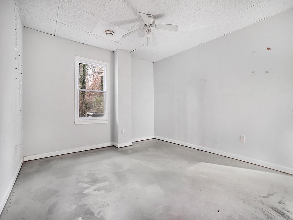 4435 Coopers Creek Drive SE