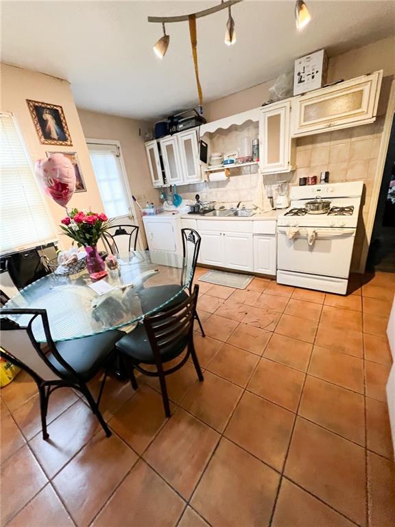 472 Morningside Drive NE