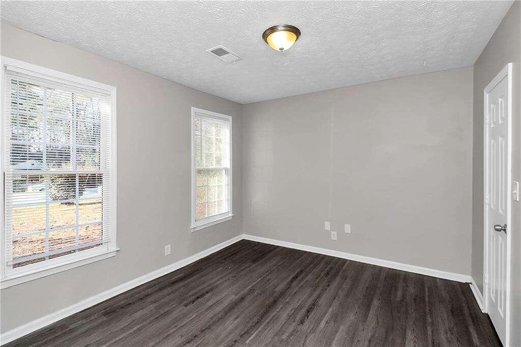 2069 SW Sandtown Road SW