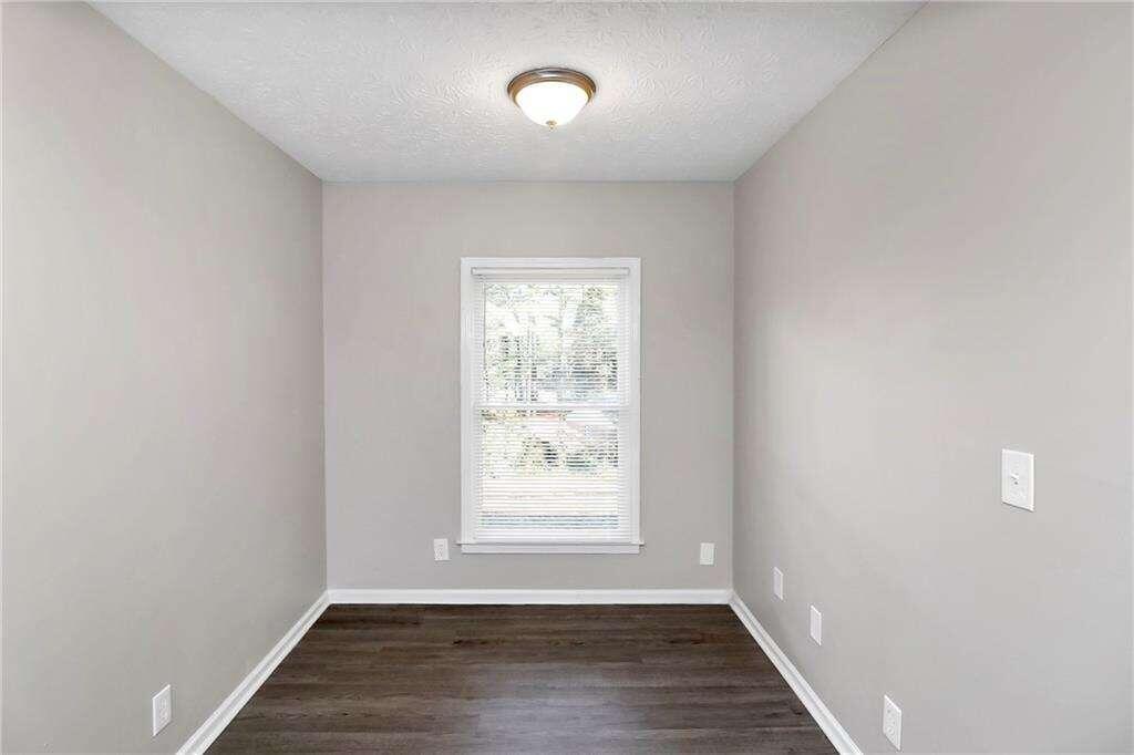 2069 SW Sandtown Road SW