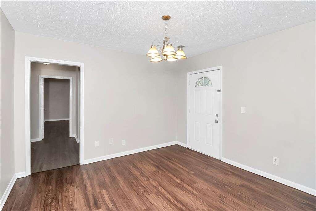 2069 SW Sandtown Road SW