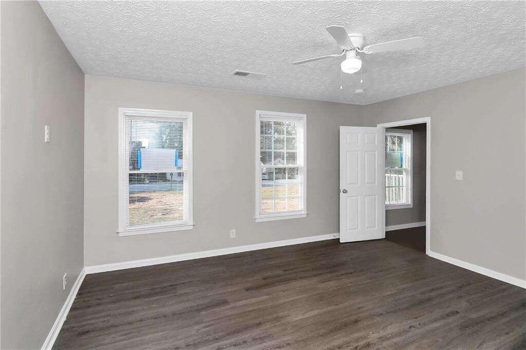 2069 SW Sandtown Road SW