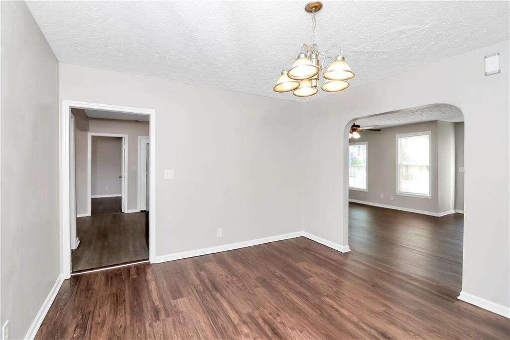 2069 SW Sandtown Road SW