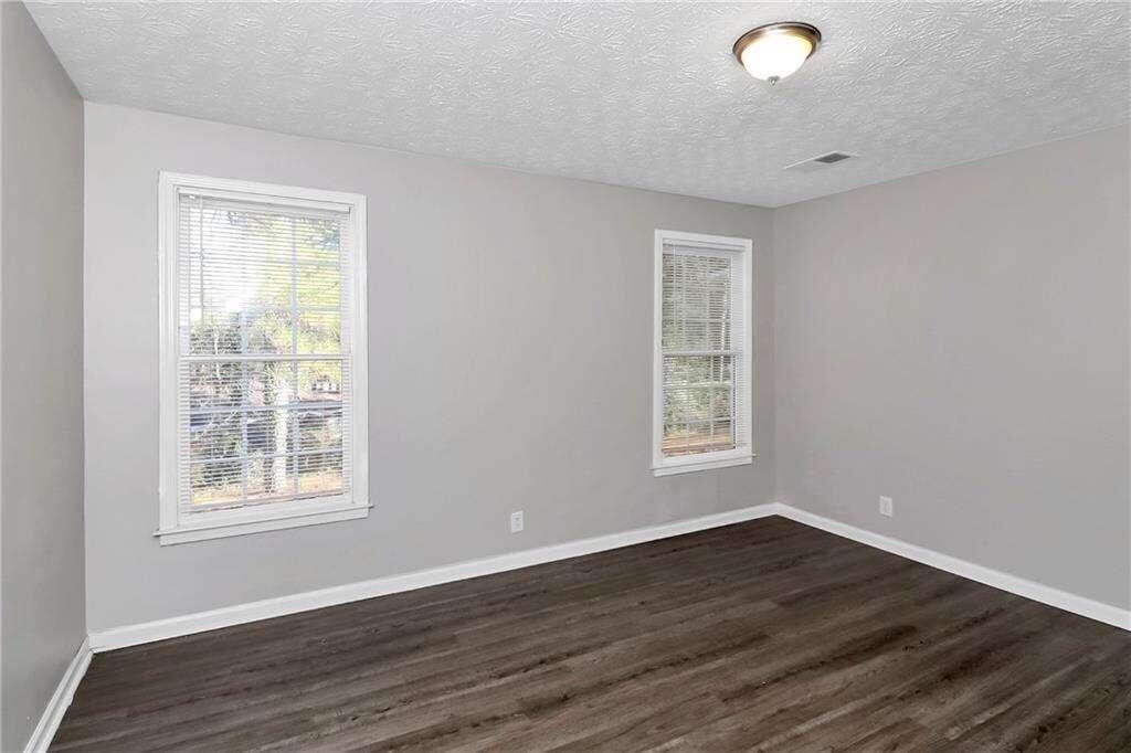 2069 SW Sandtown Road SW