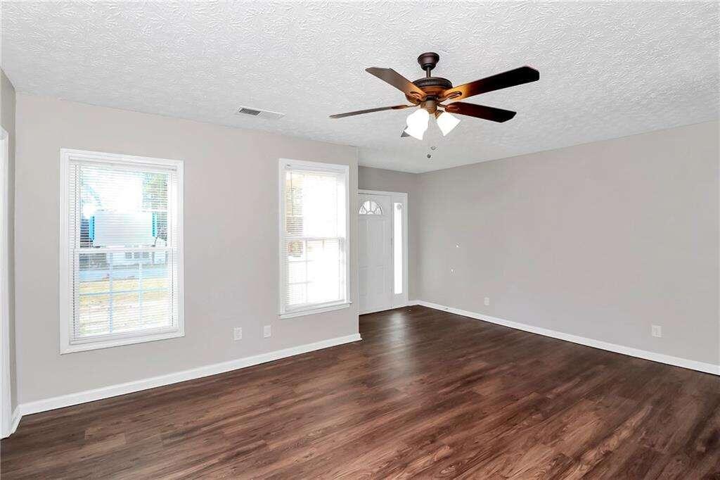 2069 SW Sandtown Road SW