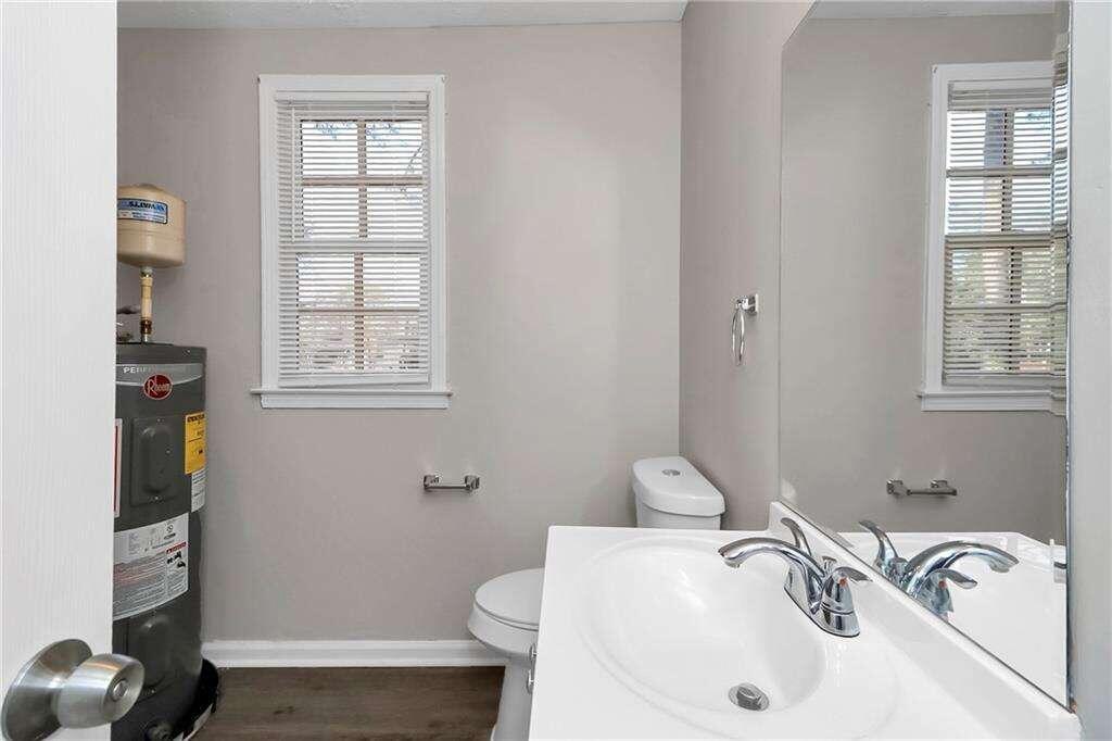 2069 SW Sandtown Road SW