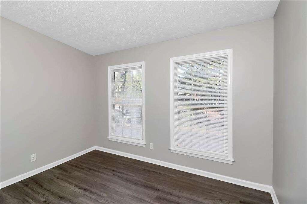 2069 SW Sandtown Road SW