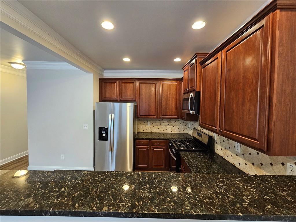 4220 Notting Hill Drive SW